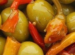 Olive sauce Tunisienne Pimentée cal16/18 200grs